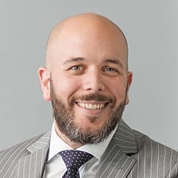 Profilfoto Pino Vastano, CEO und Gründer von Corporess AG.