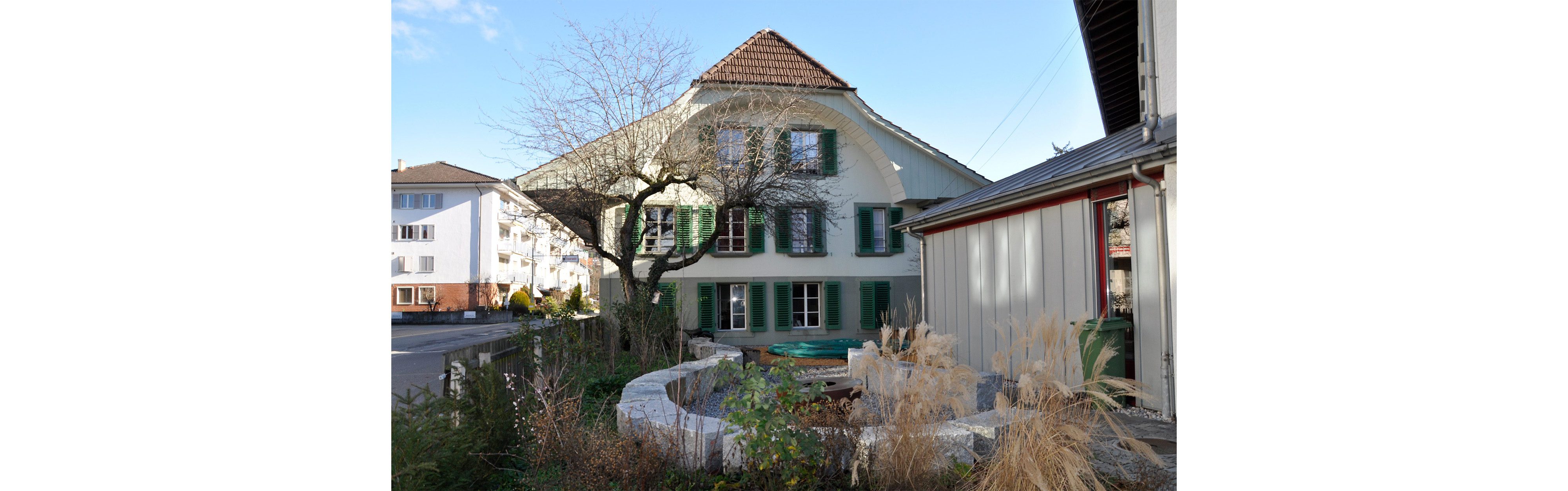 Passantenheim Thun, Heilsarmee – Aussenansicht mit Garten