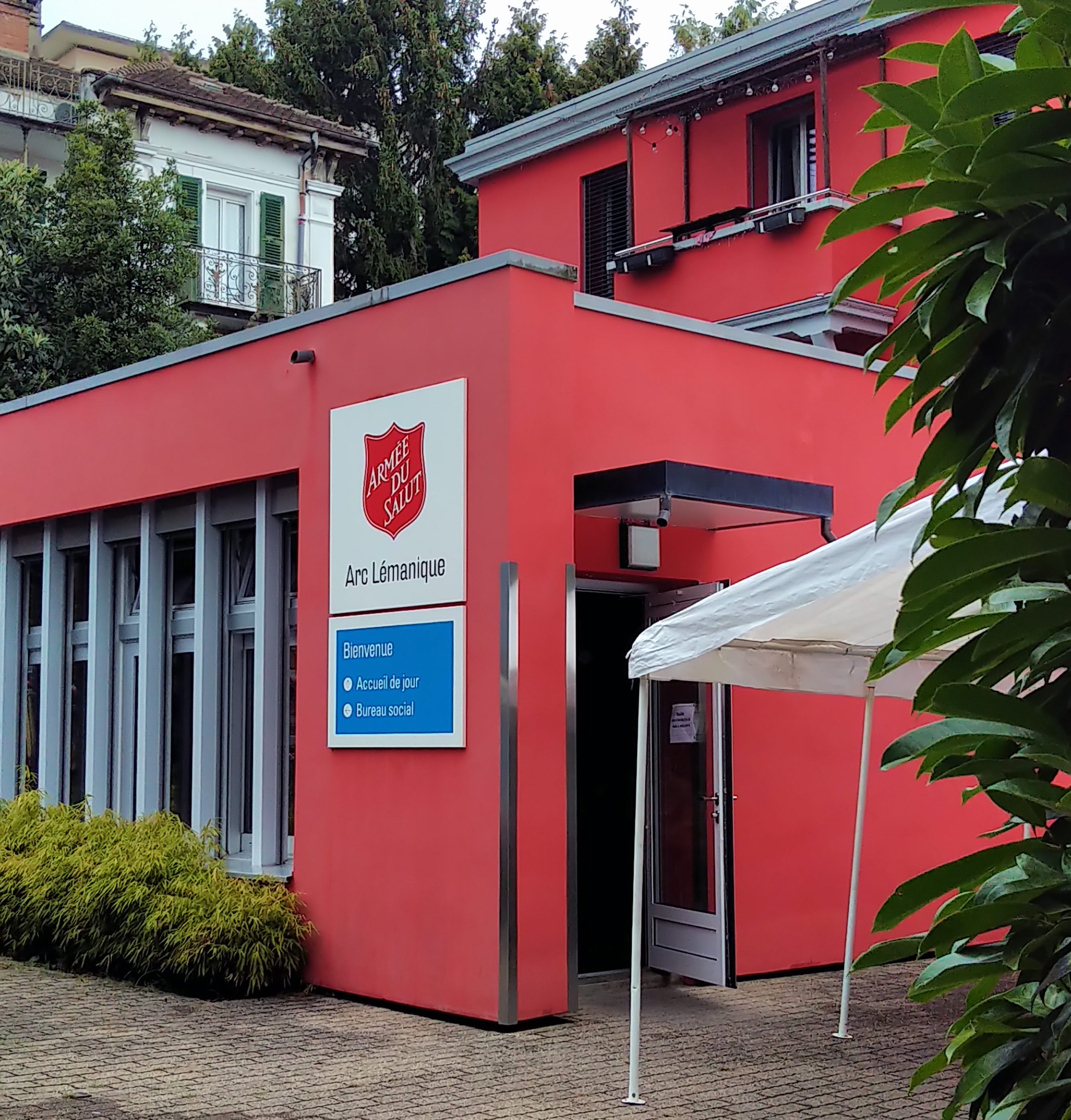 Renens – Kircheneingang Korps Renens